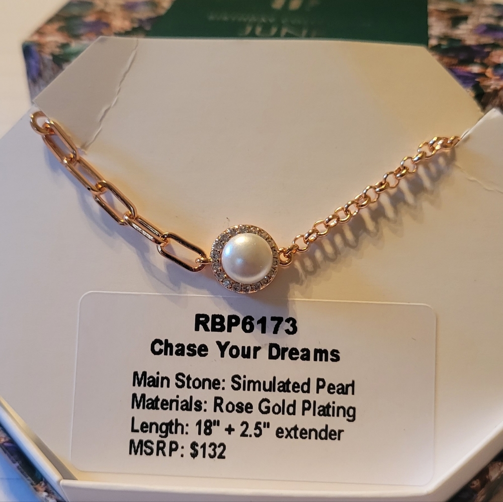 Bomb party necklace